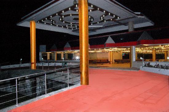 Pleasant Stay Kodai Hotel Pvt. Ltd. Кодайканал Экстерьер фото